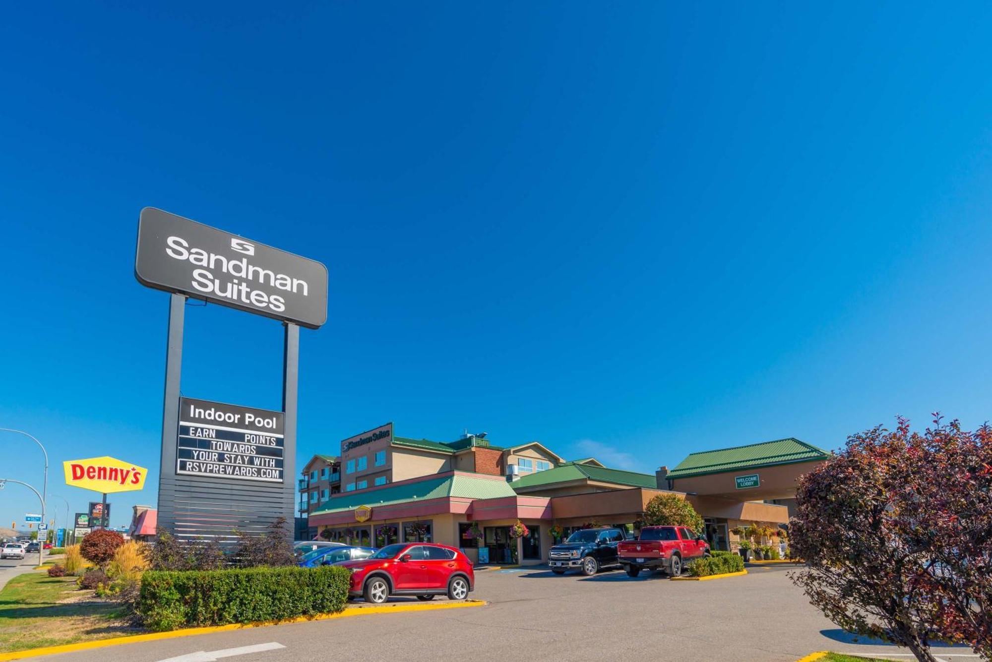 Sandman Hotel Vernon Exterior foto
